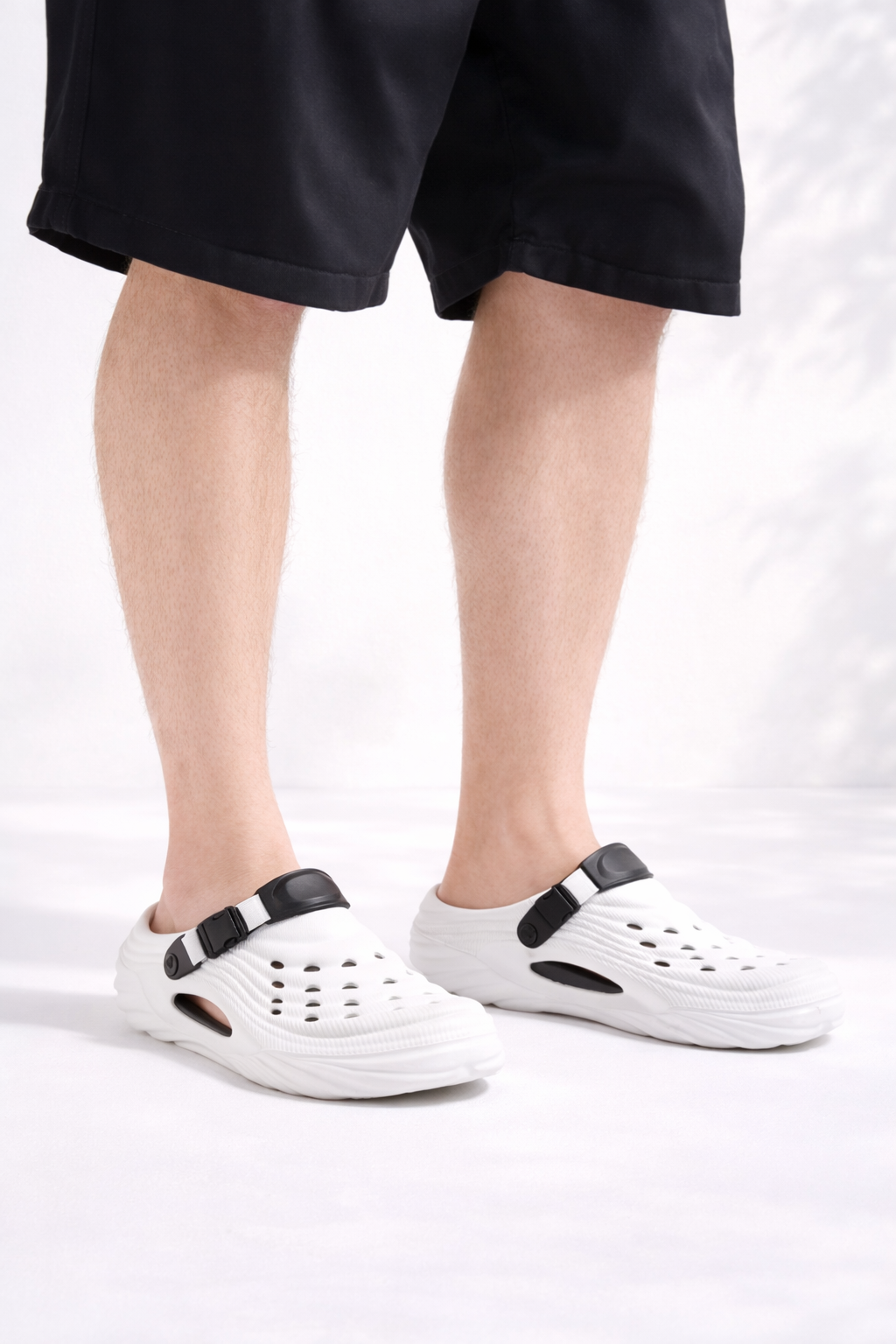 Tilo | Atmungsaktive Slip-On Pantoletten